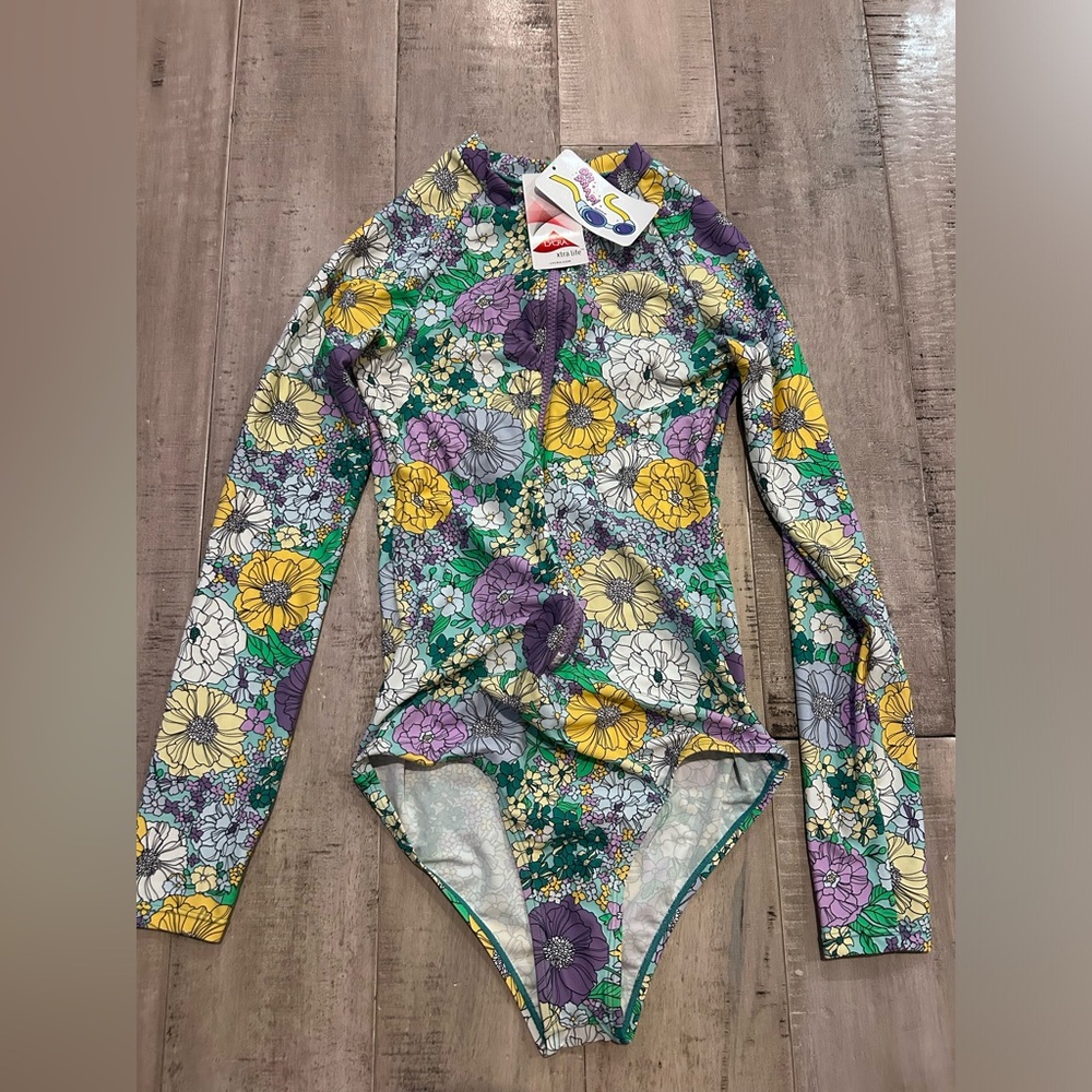 Sporti long sleeve swimsuit new with tags
